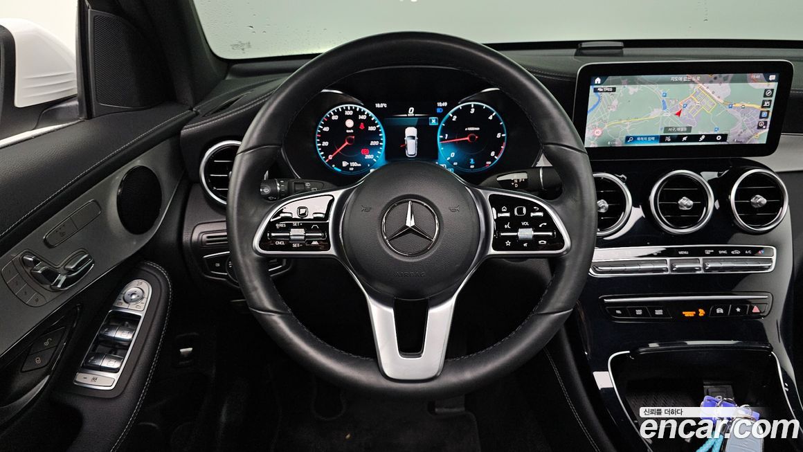 Mercedes-Benz GLC-Class 2021