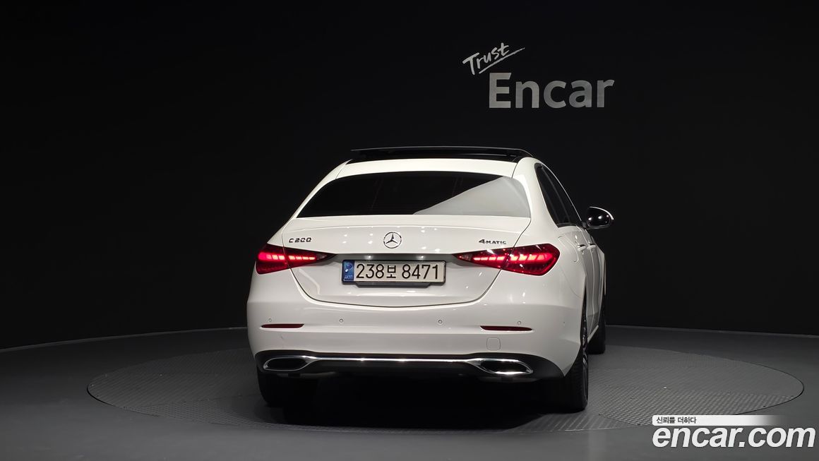 Mercedes-Benz C-Class 2022