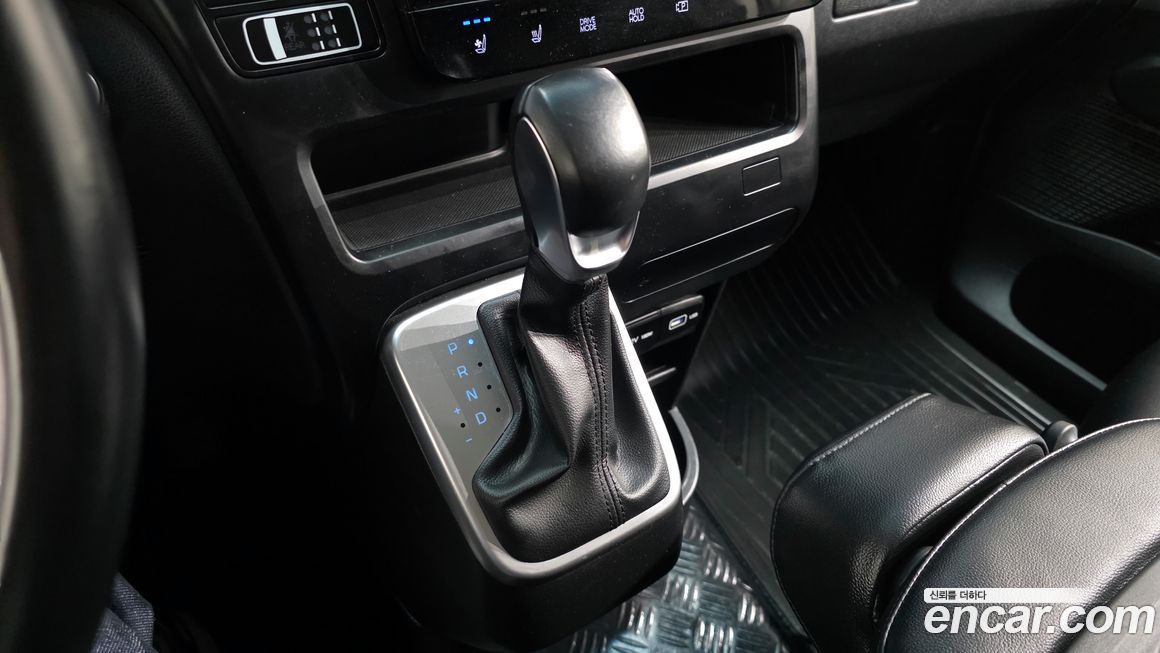 Hyundai Staria 2022