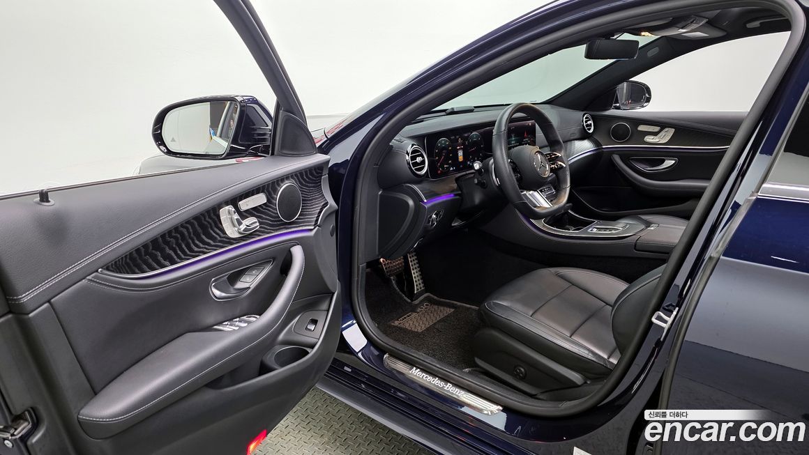 Mercedes-Benz E-Class 2021