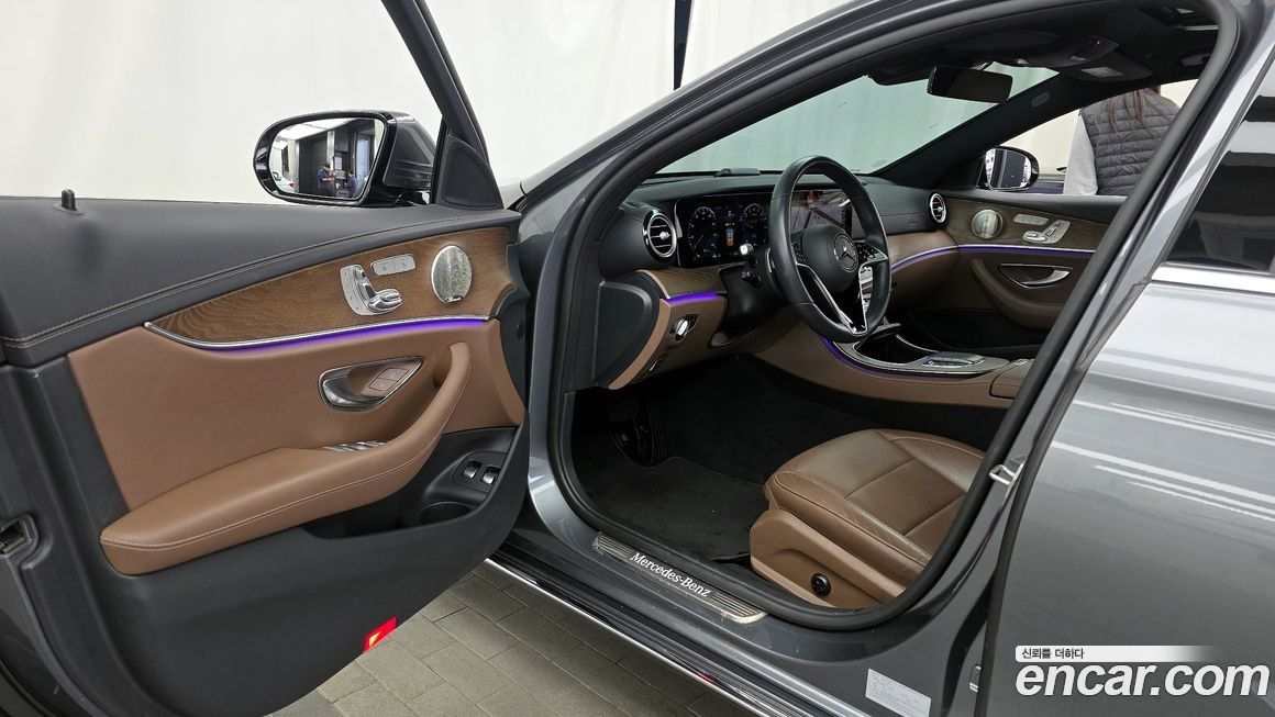 Mercedes-Benz E-Class 2021