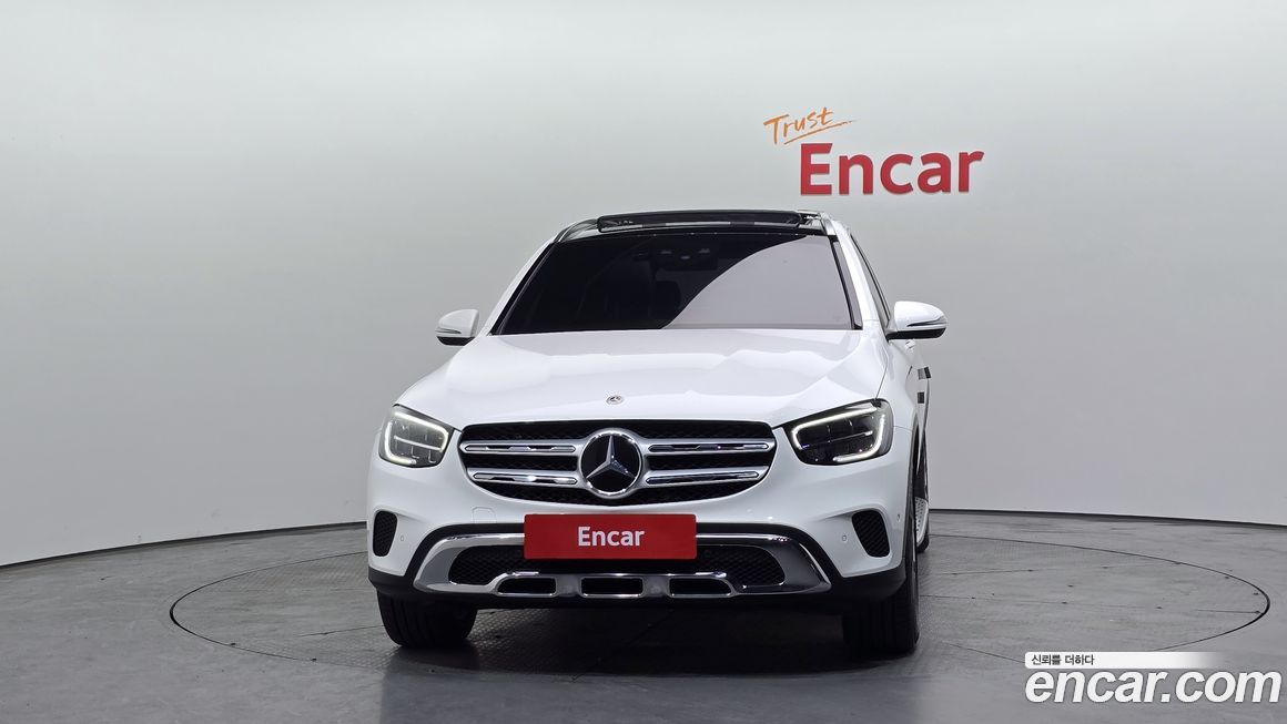 Mercedes-Benz GLC-Class 2021