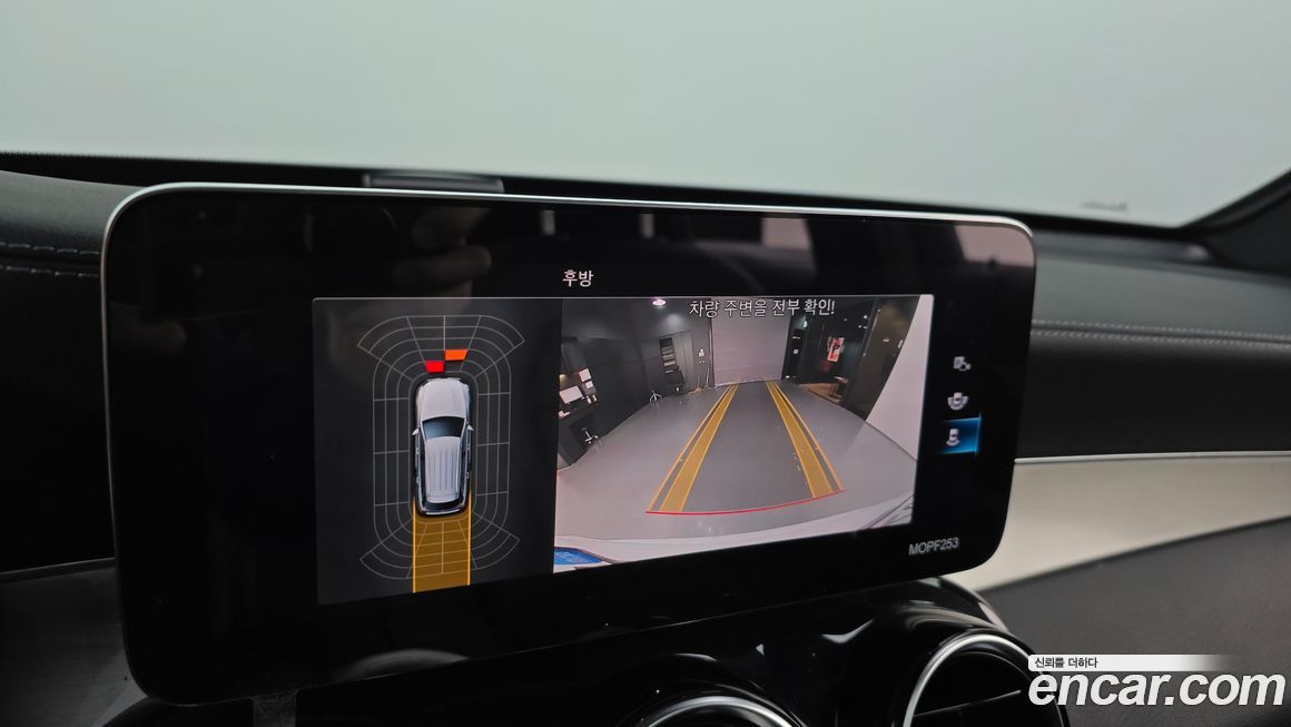 Mercedes-Benz GLC-Class 2021