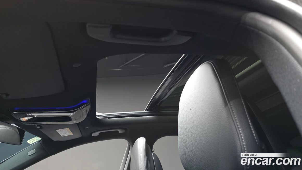 Mercedes-Benz C-Class 2022