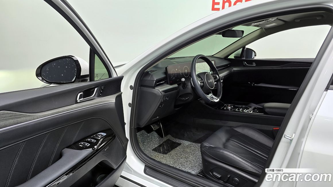 Kia K5 2025