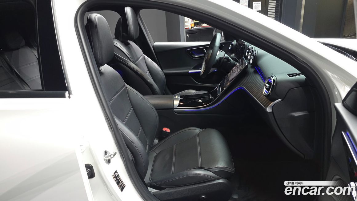 Mercedes-Benz C-Class 2022