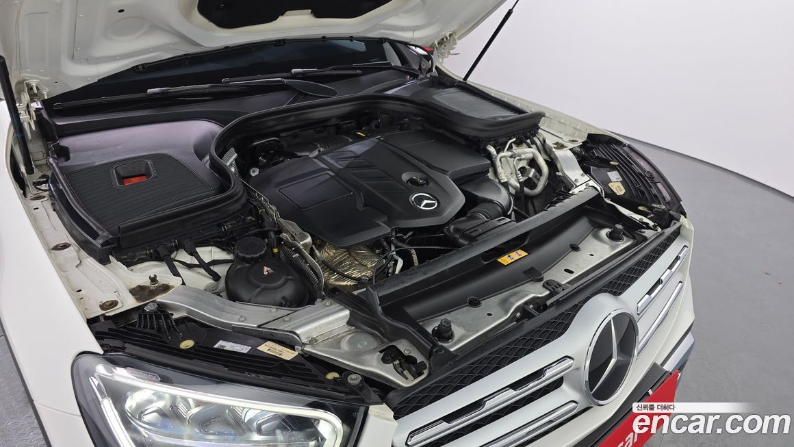 Mercedes-Benz GLC-Class 2021