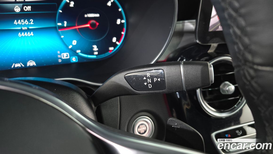 Mercedes-Benz GLC-Class 2021