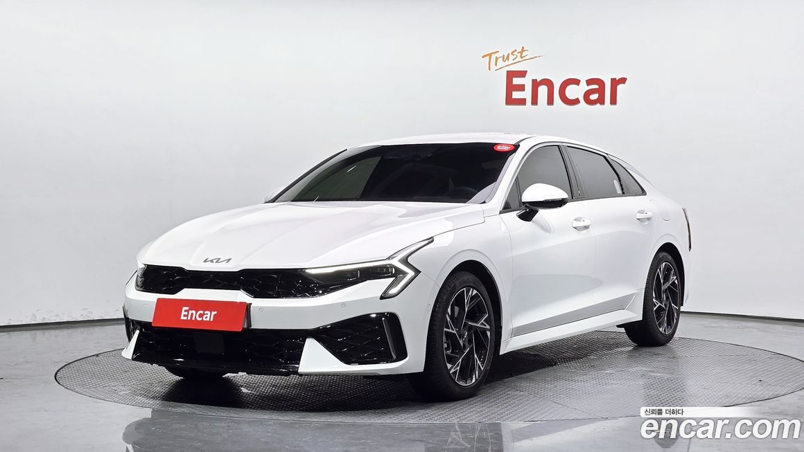 Kia K5 2025