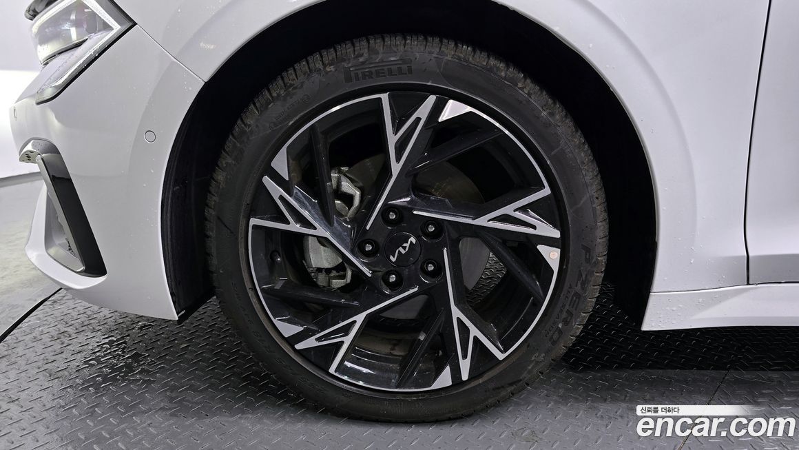 Kia K5 2025
