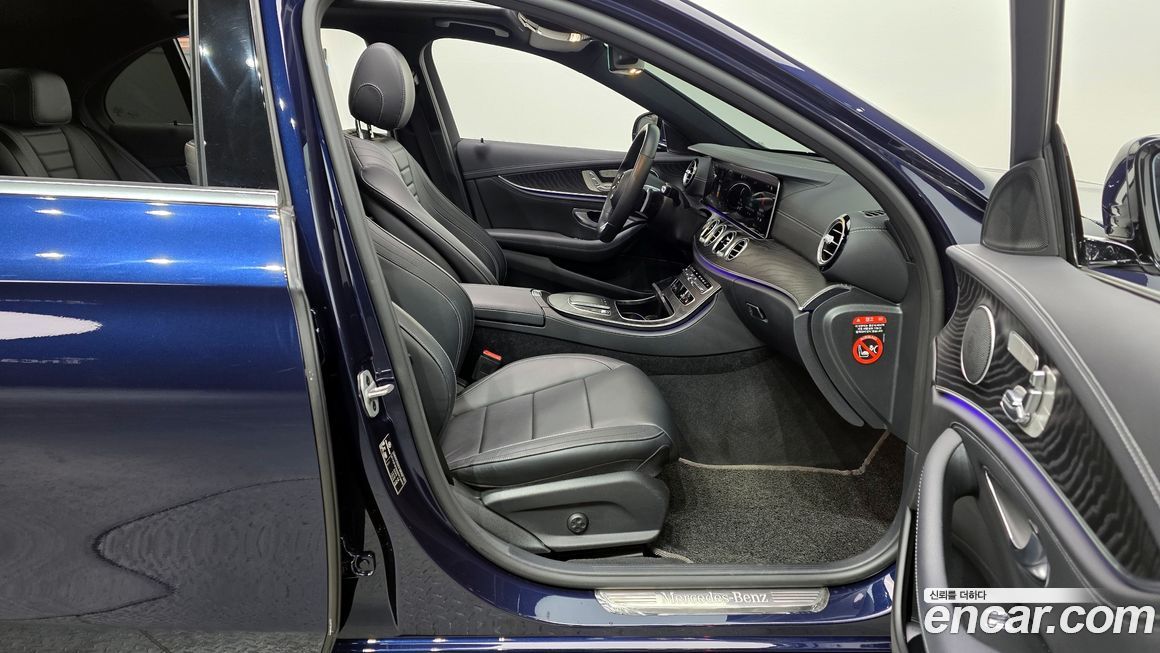 Mercedes-Benz E-Class 2021