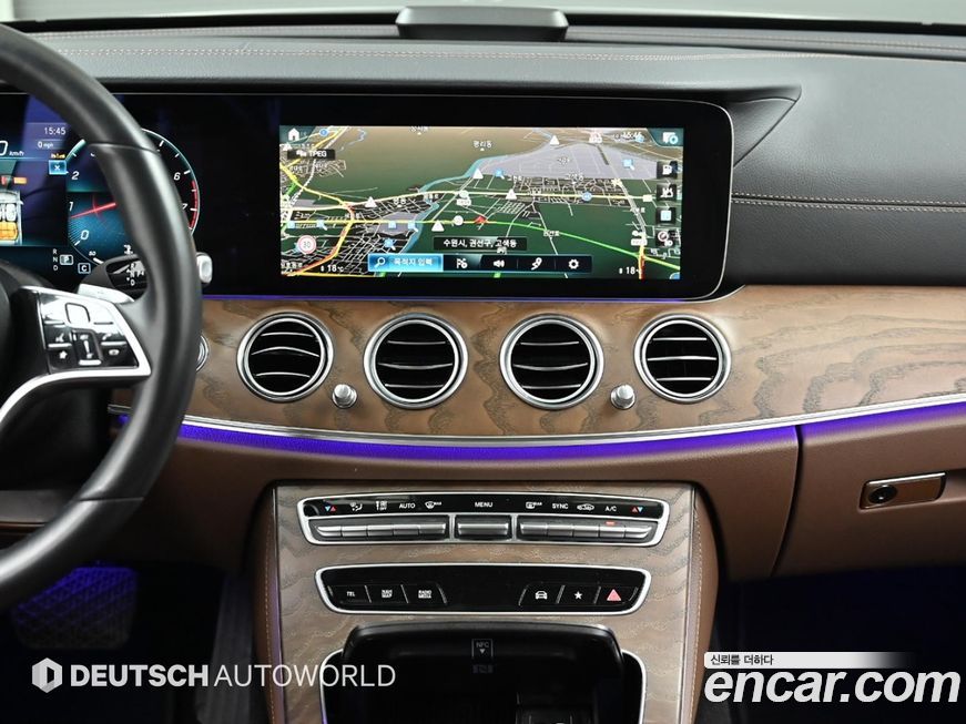 Mercedes-Benz E-Class 2023