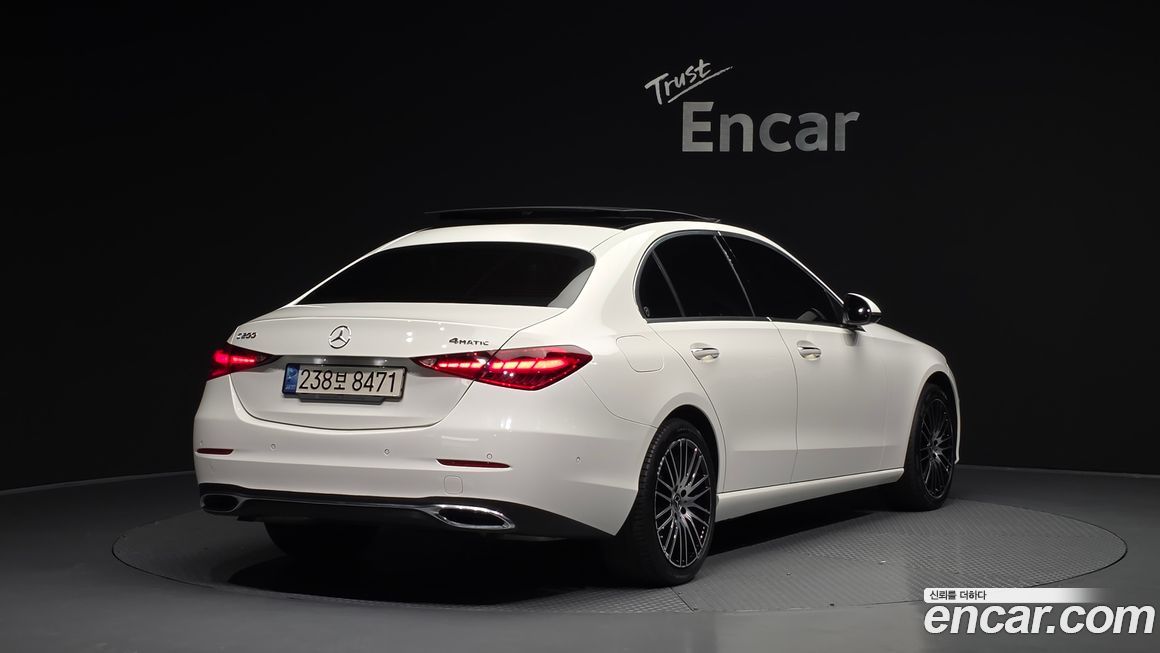 Mercedes-Benz C-Class 2022