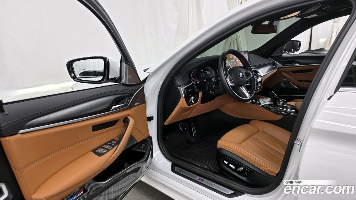 BMW 5-Series 2023
