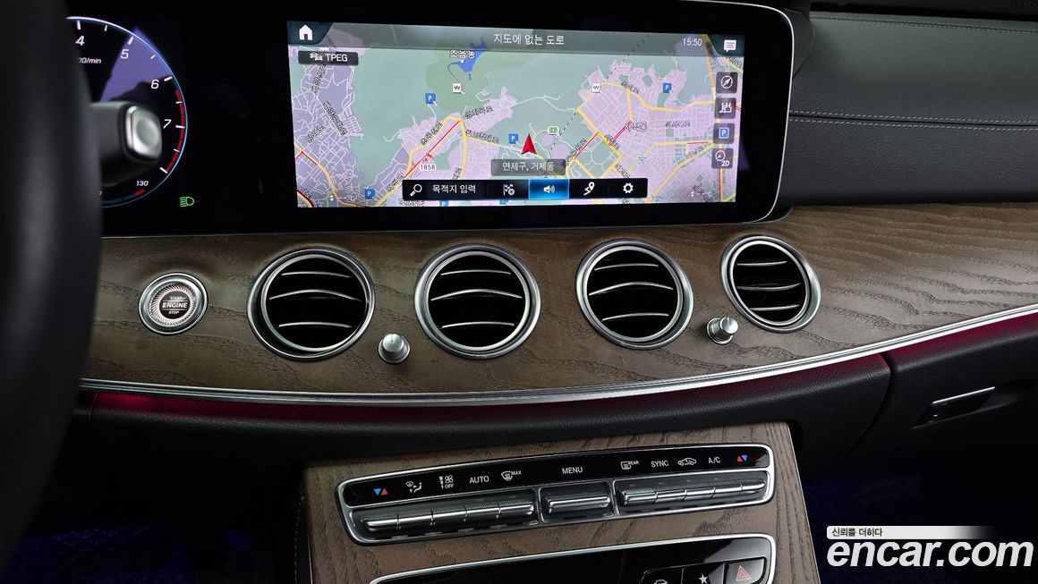 Mercedes-Benz E-Class 2022