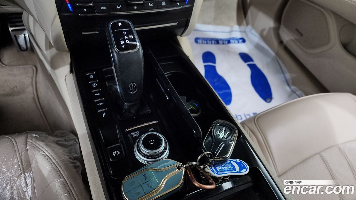 Maserati Ghibli 2021