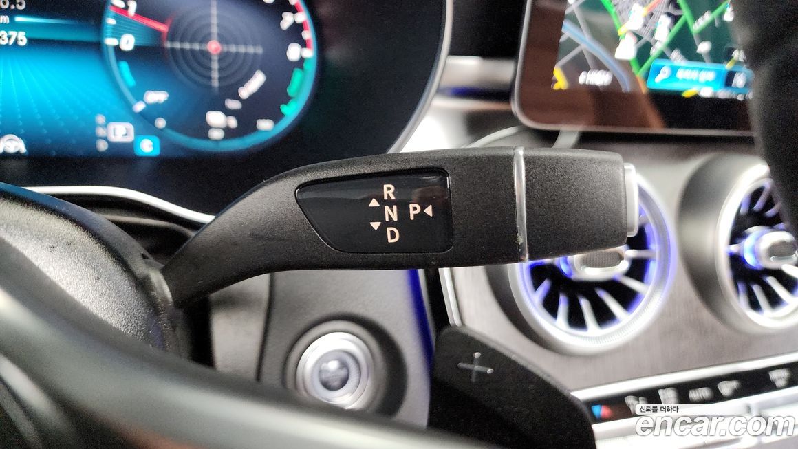 Mercedes-Benz GLC-Class 2022