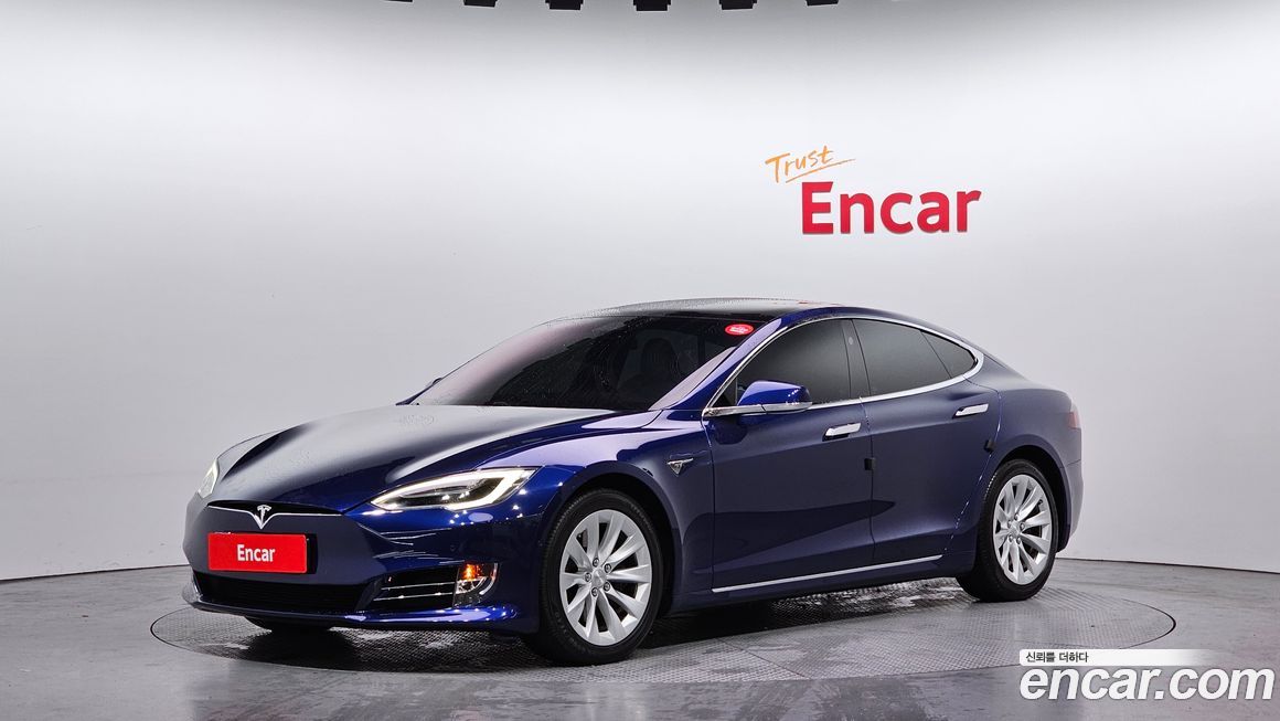Tesla Model S 2020