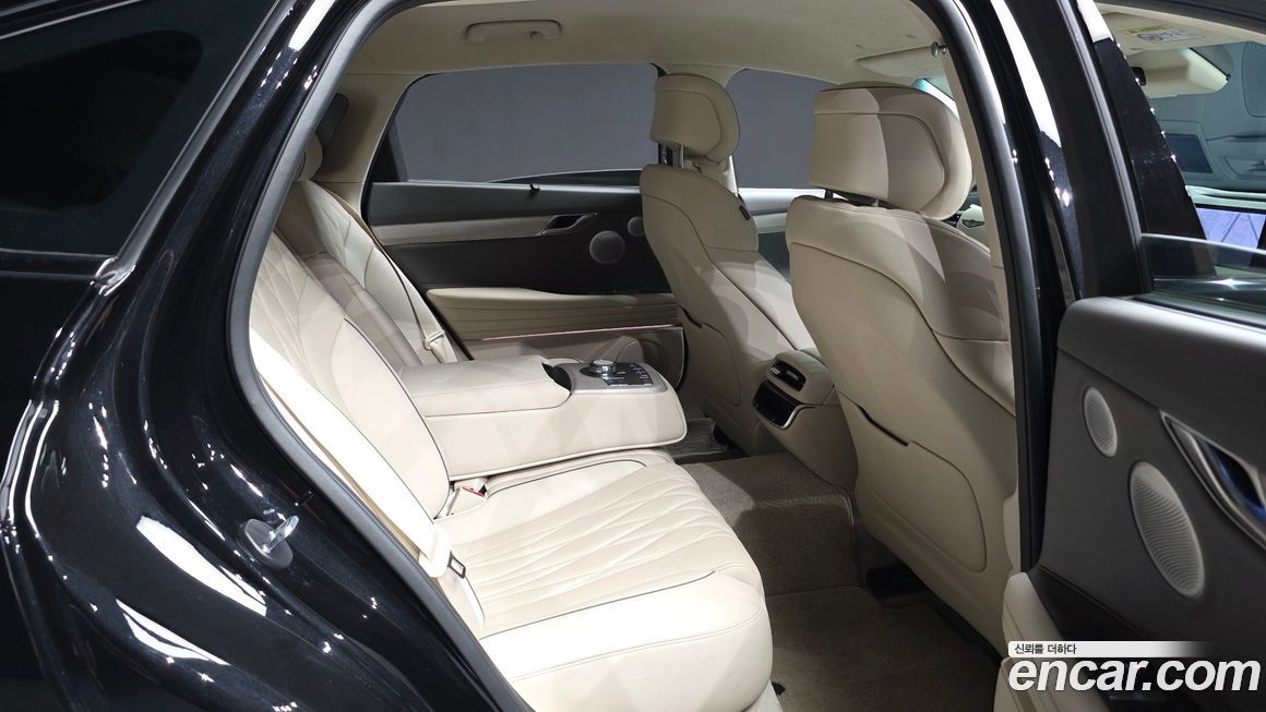 Genesis G80 2025