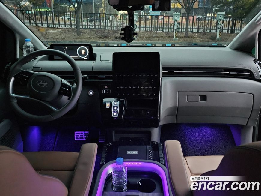 Hyundai Staria 2025
