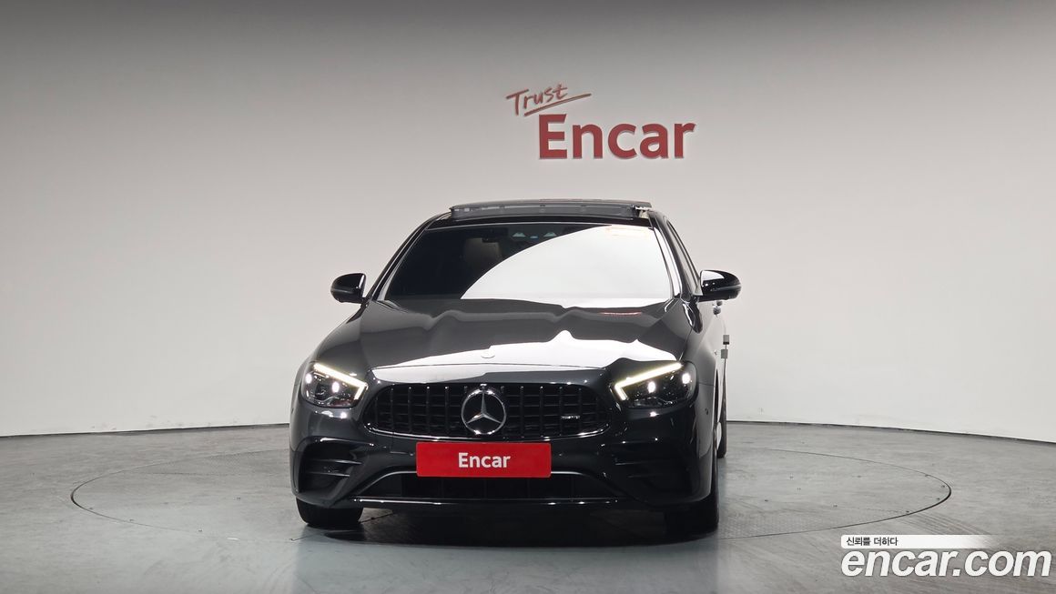 Mercedes-Benz E-Class 2023