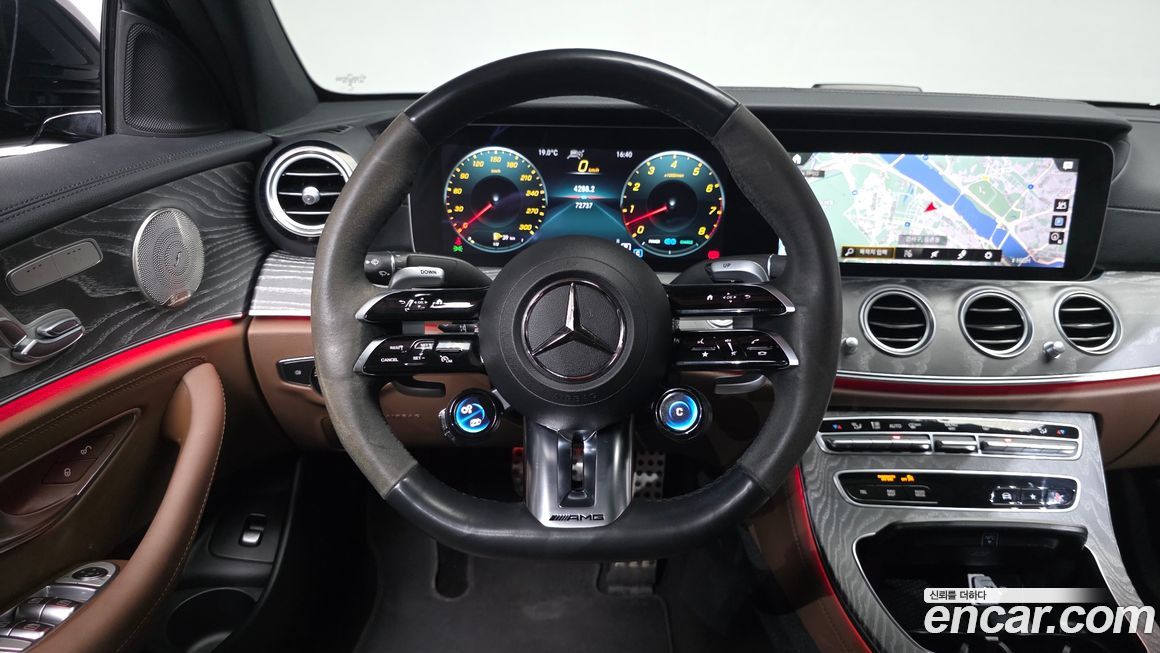 Mercedes-Benz E-Class 2023