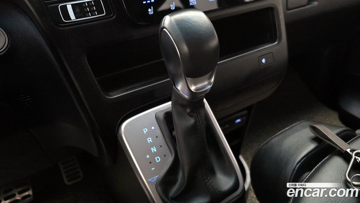 Hyundai Staria 2023