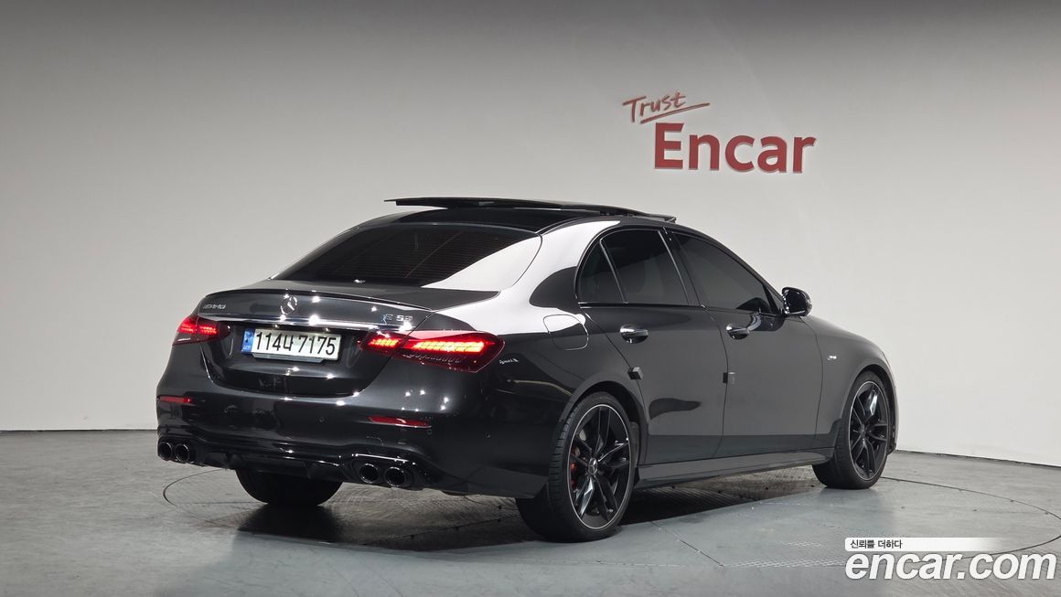 Mercedes-Benz E-Class 2023