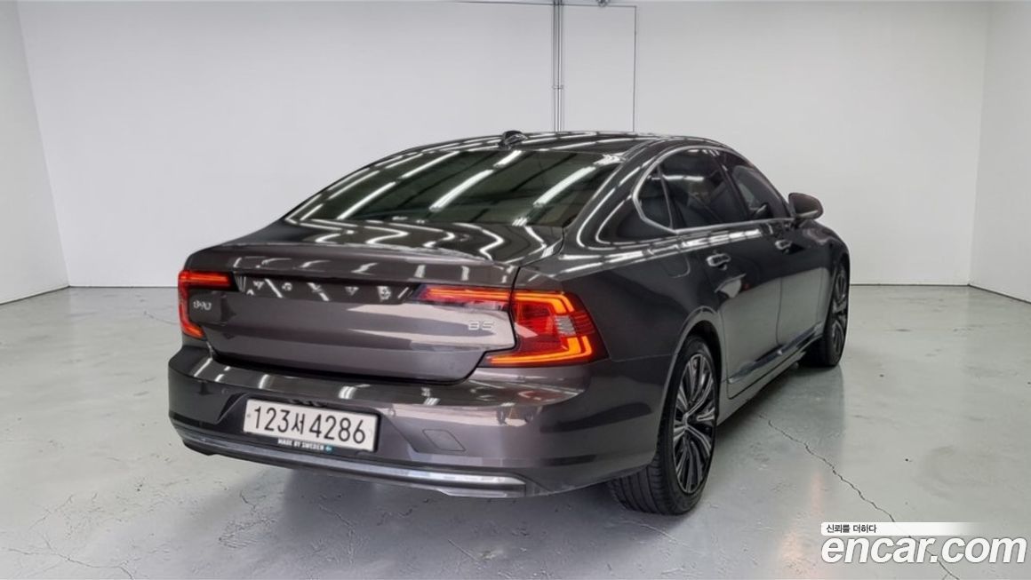 Volvo S90 2022