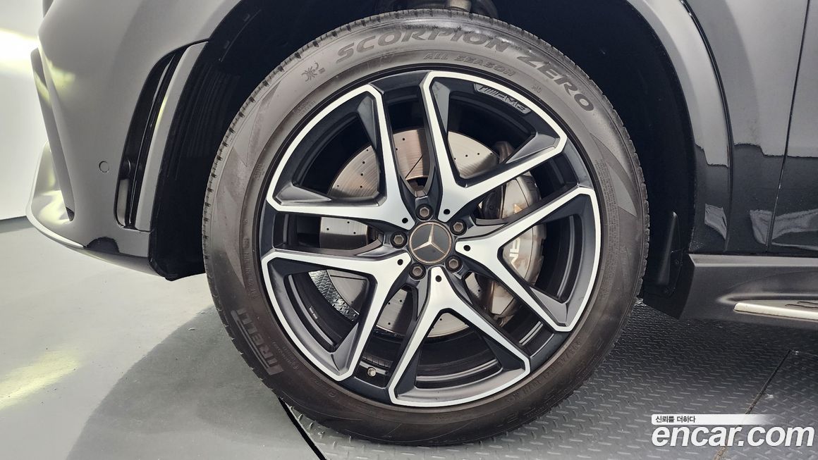 Mercedes-Benz GLE-Class 2023