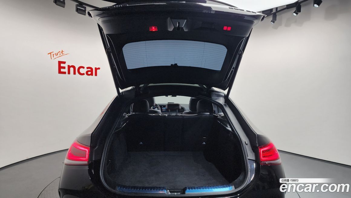 Mercedes-Benz GLE-Class 2023