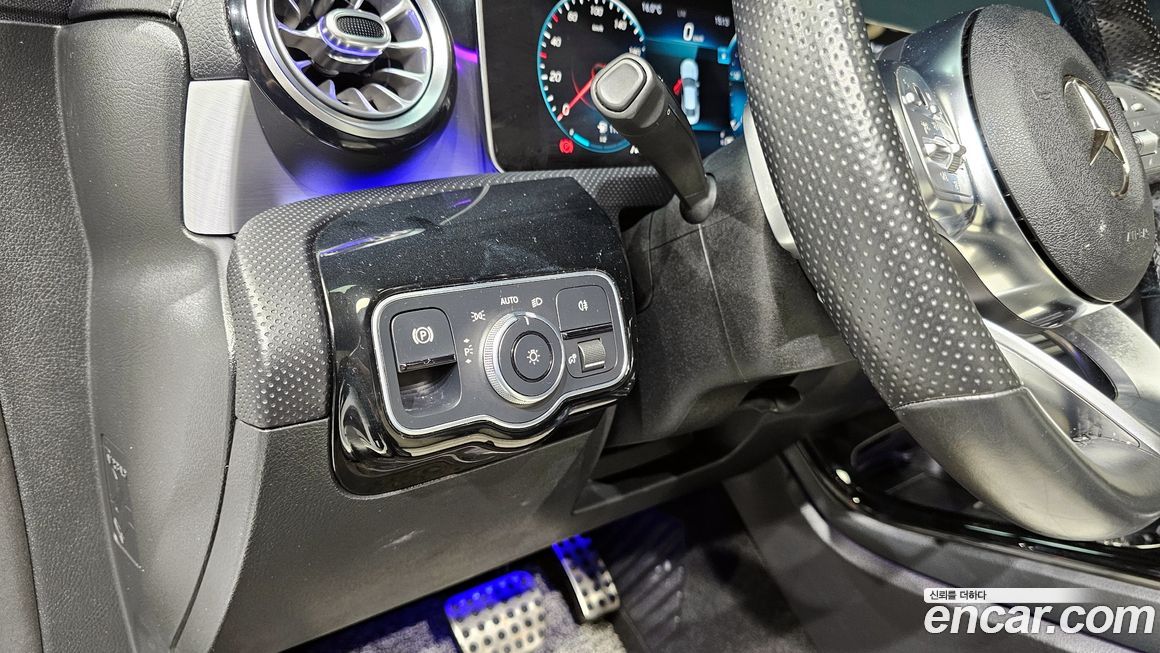 Mercedes-Benz CLA-Class 2020