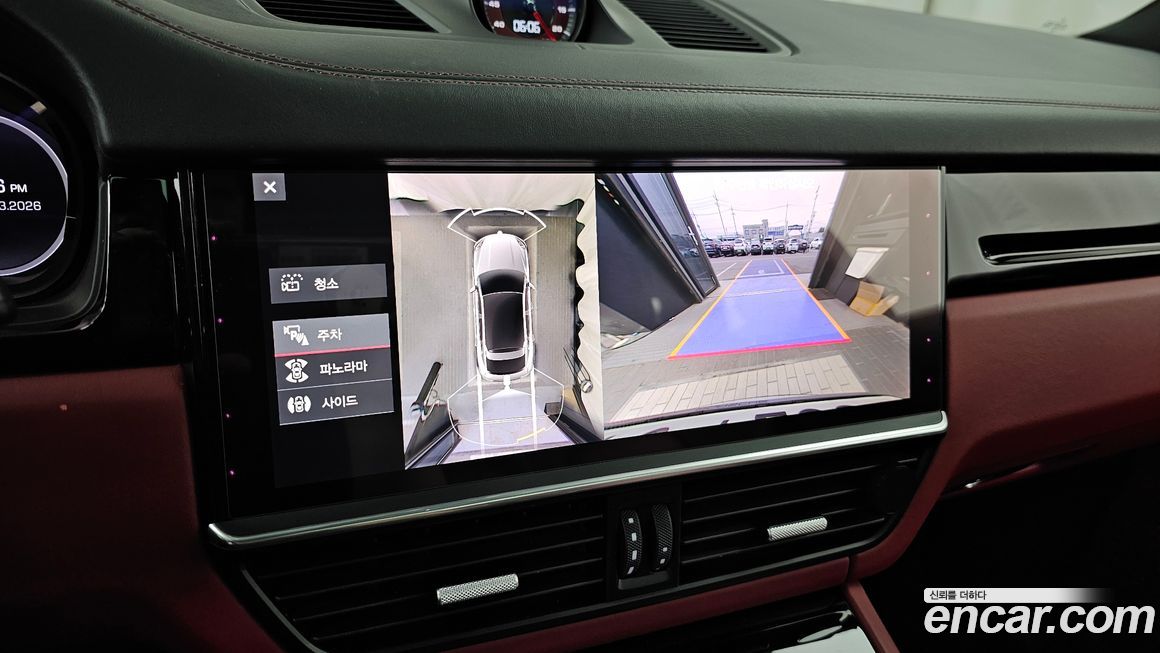 Porsche Cayenne 2021