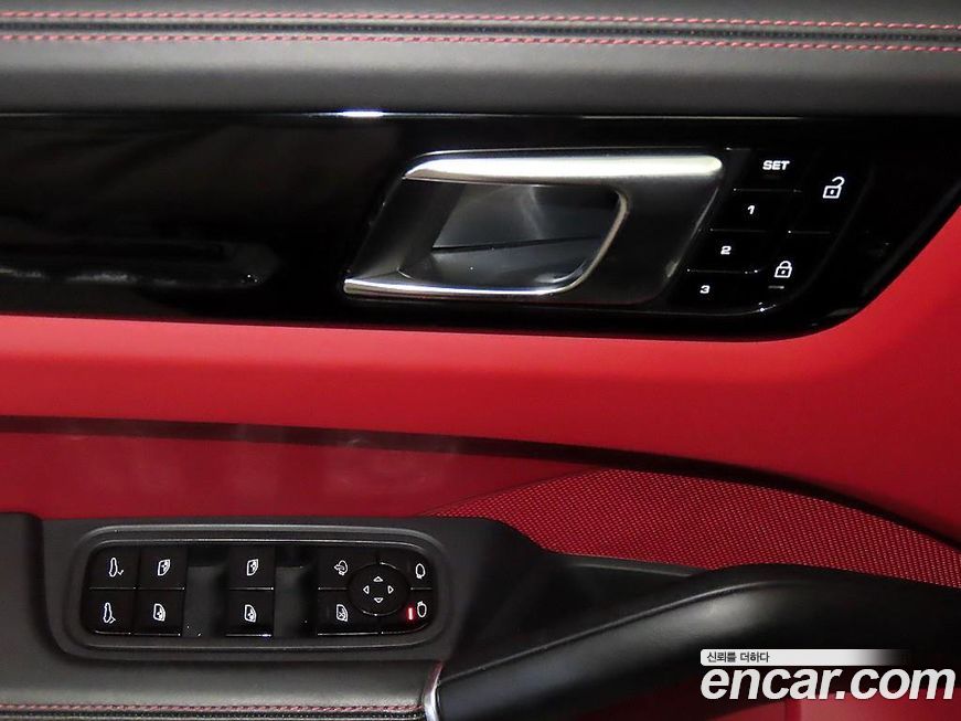 Porsche Cayenne 2021