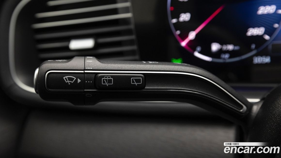 Mercedes-Benz GLE-Class 2025