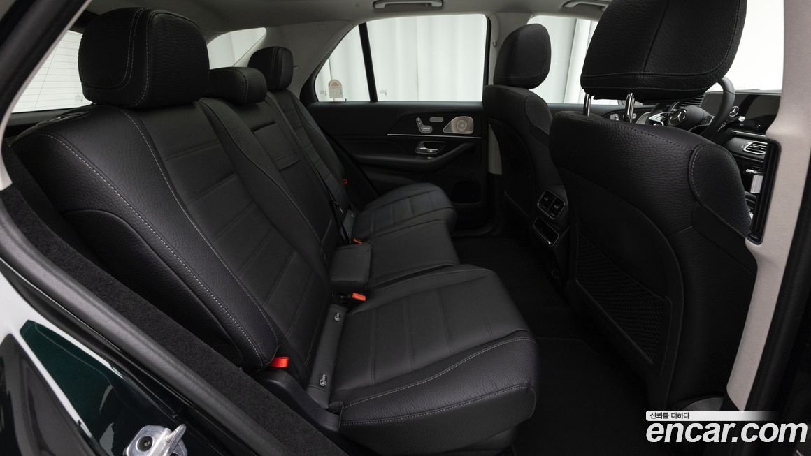 Mercedes-Benz GLE-Class 2025