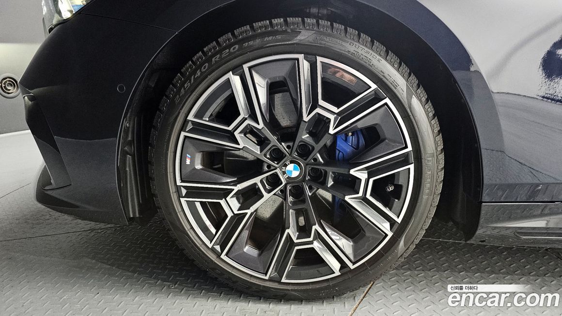 BMW i5 2025