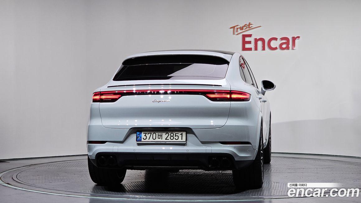 Porsche Cayenne 2021