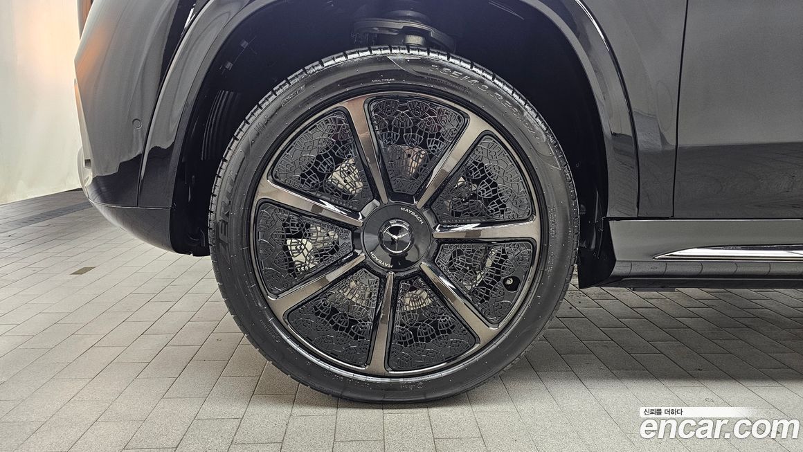 Mercedes-Benz GLS-Class 2024