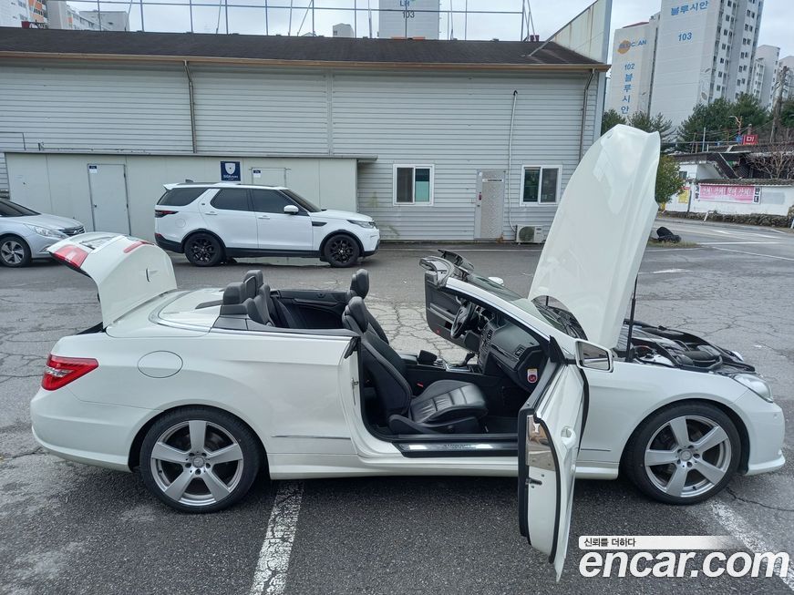 Mercedes-Benz E-Class 2011