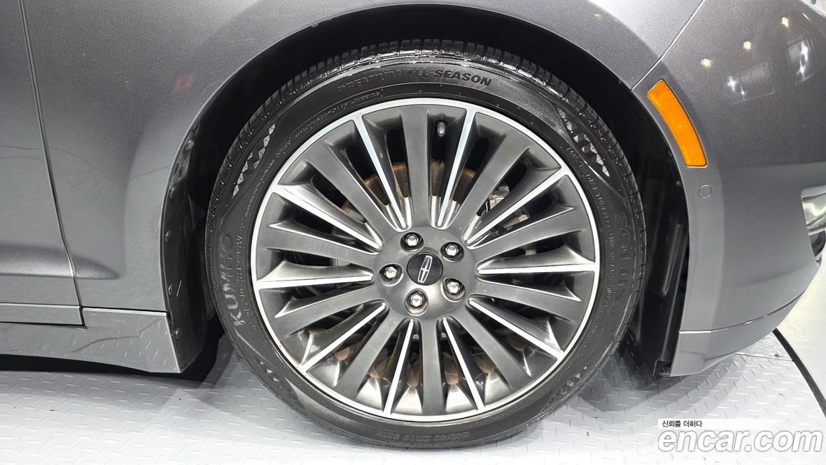 Lincoln MKZ 2016