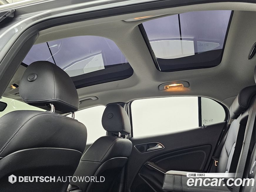 Mercedes-Benz GLA-Class 2015