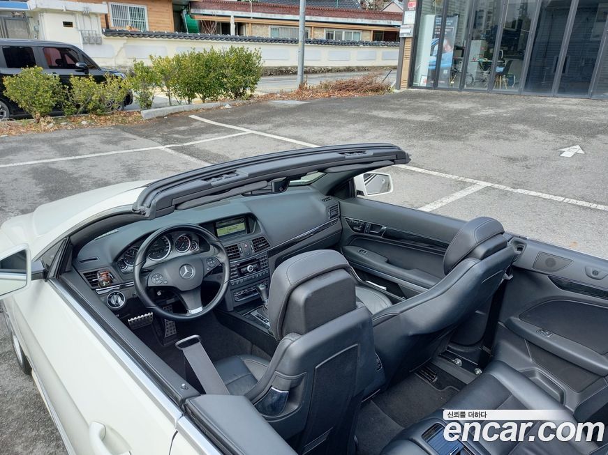 Mercedes-Benz E-Class 2011