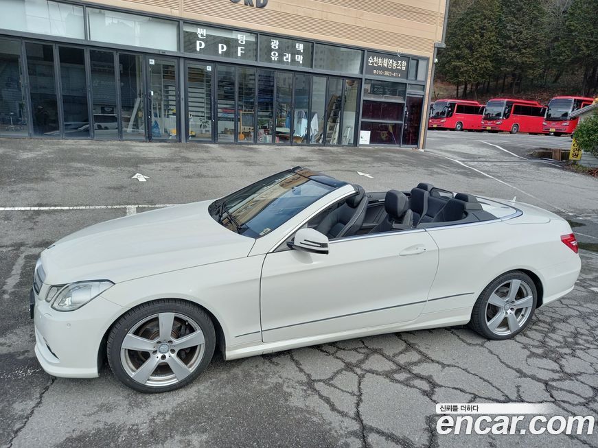 Mercedes-Benz E-Class 2011