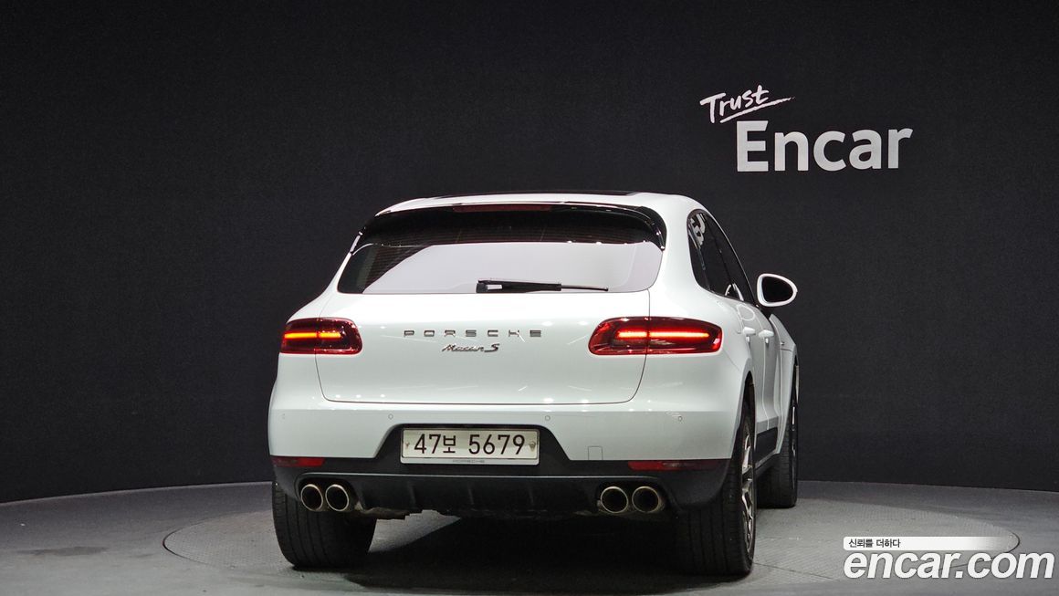Porsche Macan 2015
