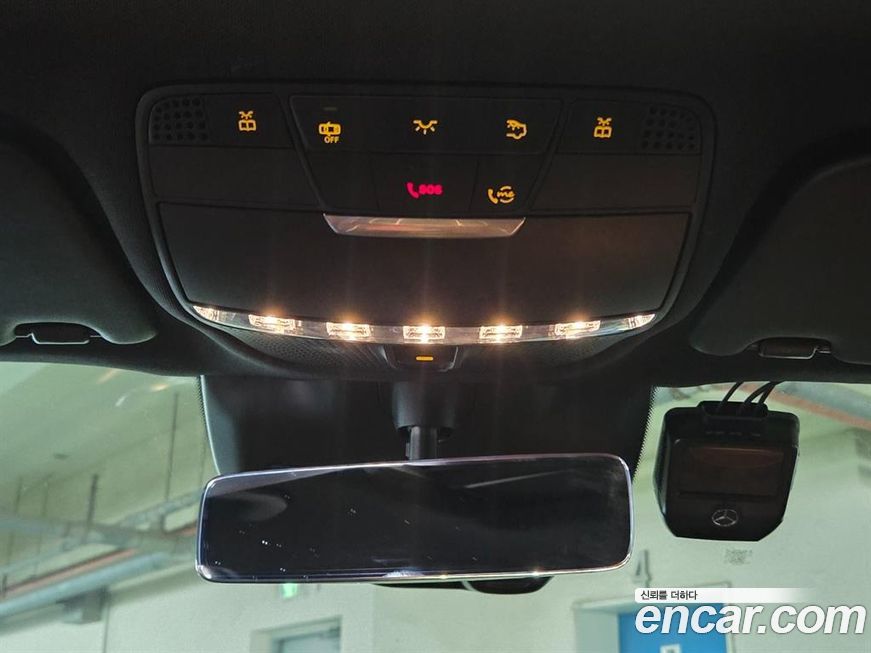 Mercedes-Benz GLC-Class 2021