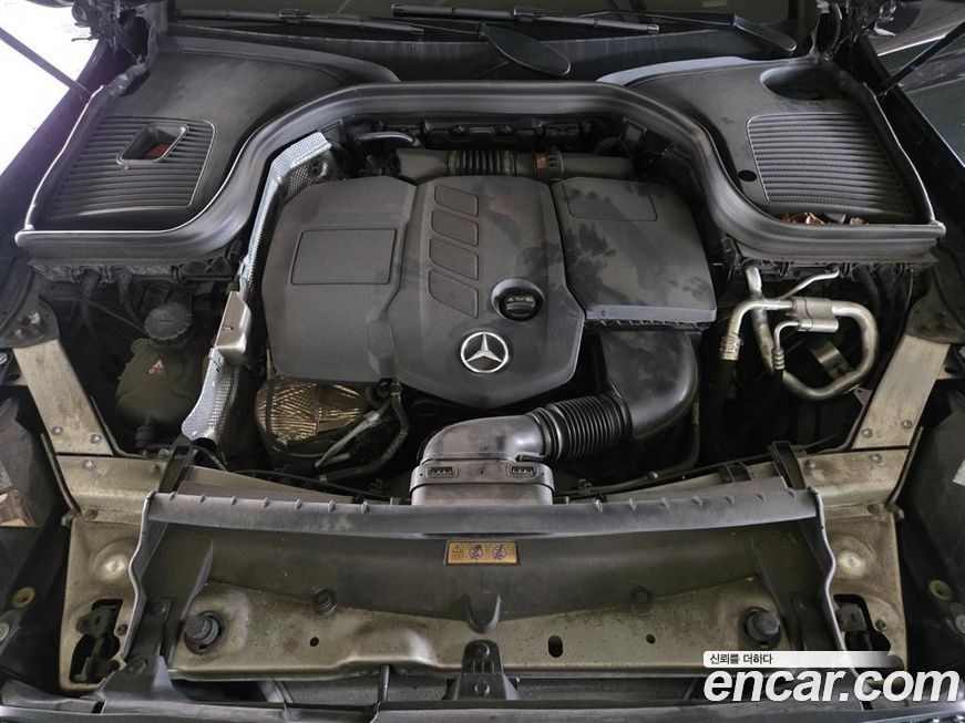 Mercedes-Benz GLC-Class 2021