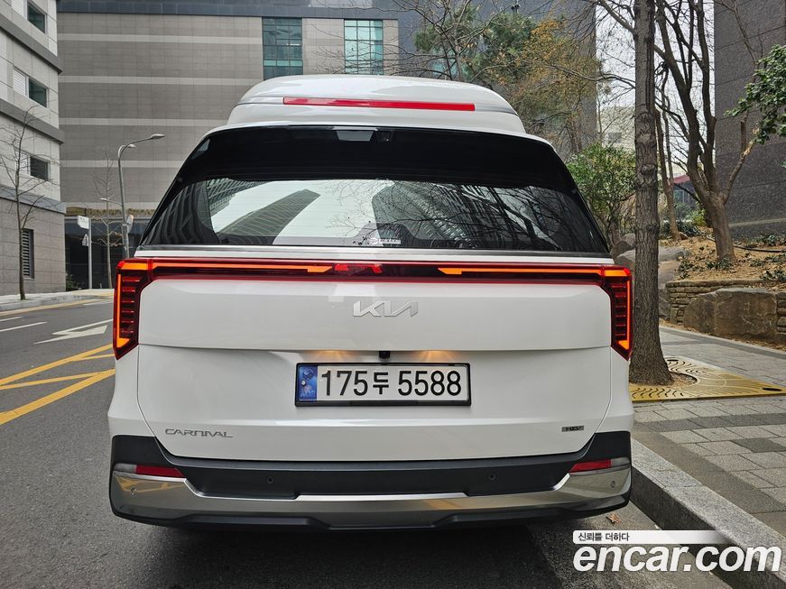 Kia Canival 2024