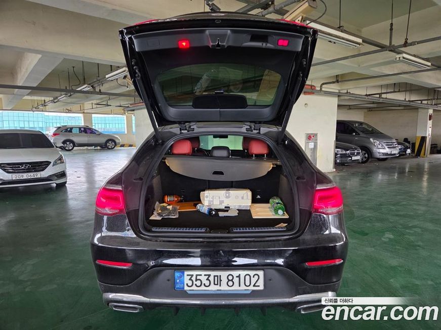 Mercedes-Benz GLC-Class 2021