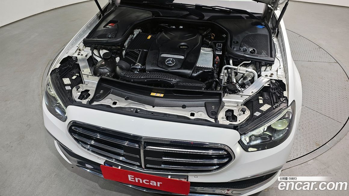 Mercedes-Benz E-Class 2021